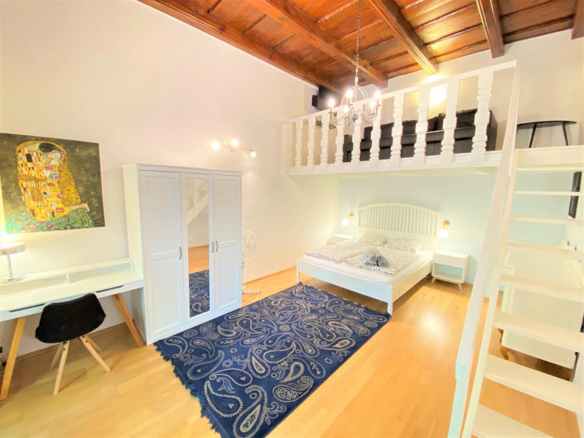 Black Eagle Apartments Πράγα Εξωτερικό φωτογραφία