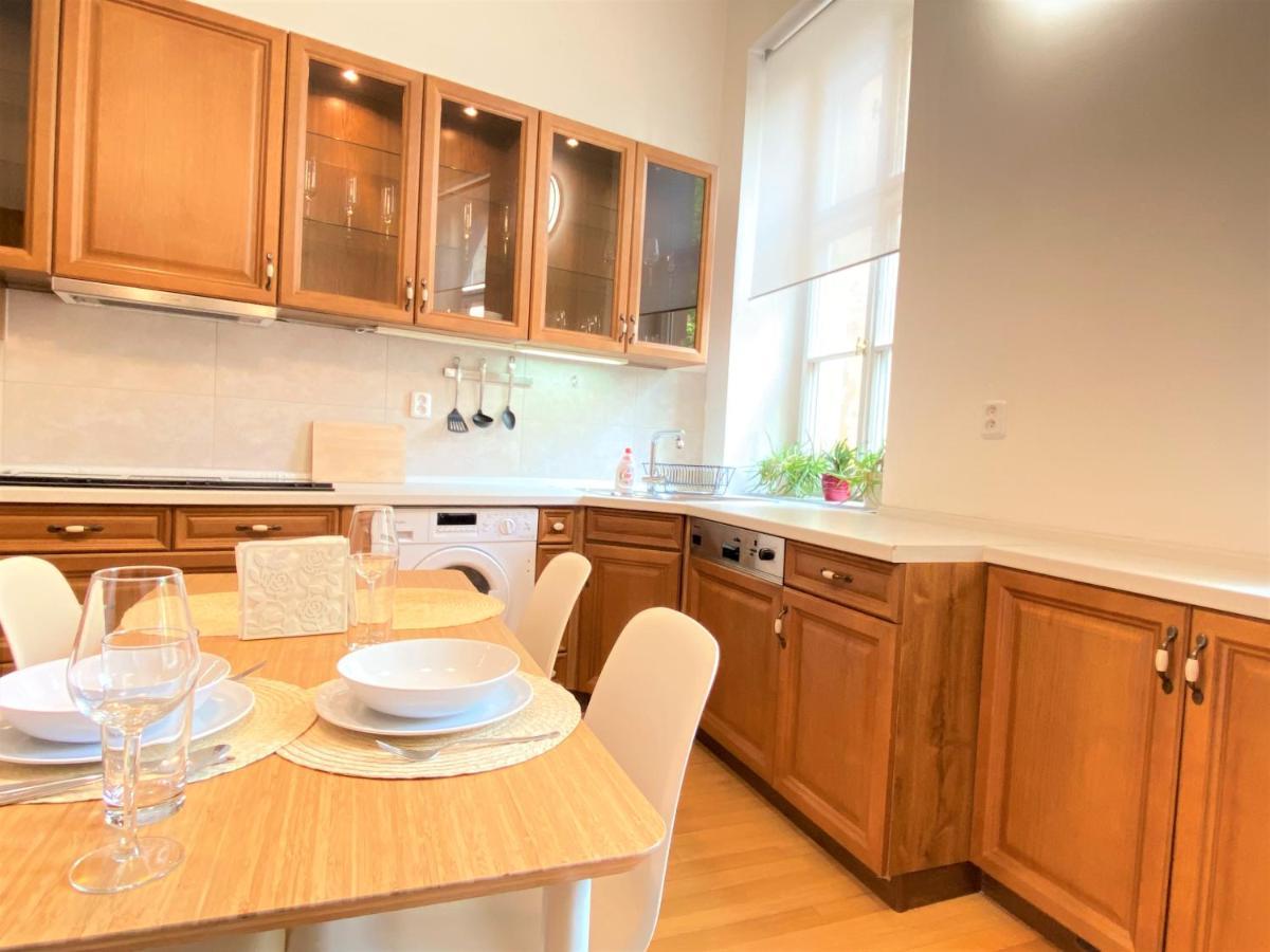 Black Eagle Apartments Πράγα Εξωτερικό φωτογραφία