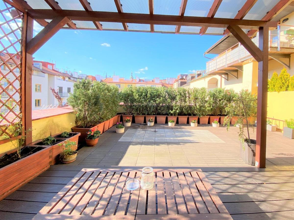 Black Eagle Apartments Πράγα Εξωτερικό φωτογραφία