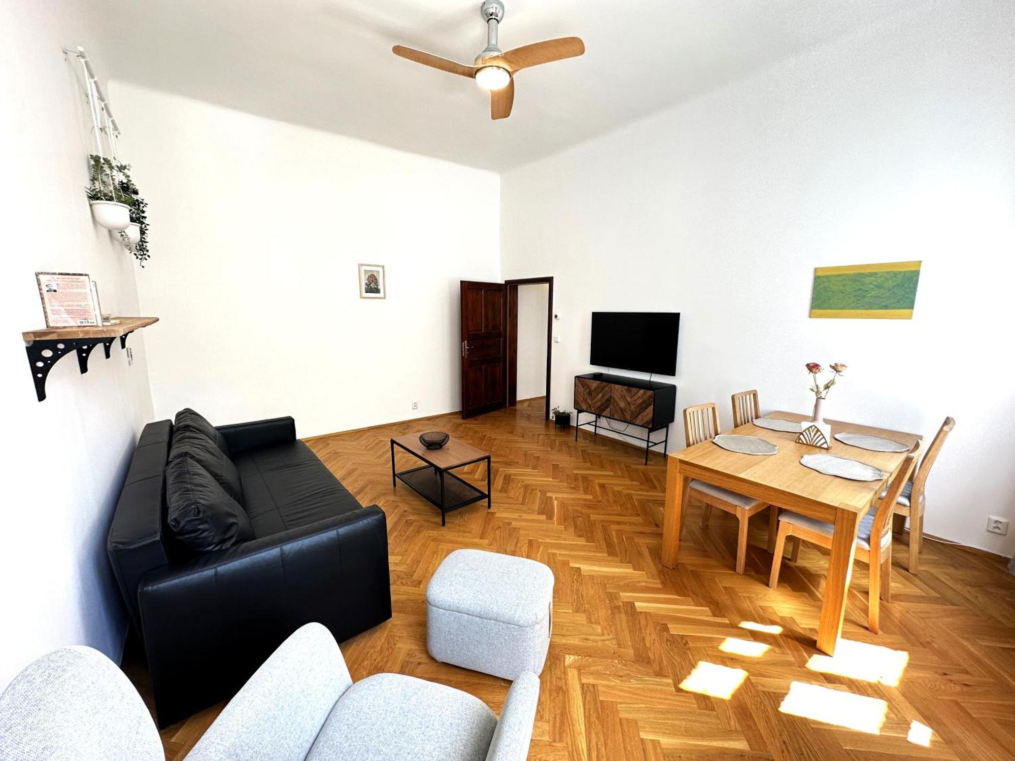 Black Eagle Apartments Πράγα Εξωτερικό φωτογραφία